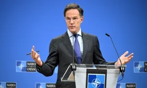 NATO kêu gọi các thành viên châu Âu tăng chi tiêu quốc phòng NATO kêu gọi các thành viên châu Âu tăng chi tiêu quốc phòng