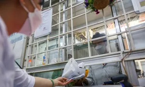 Nhiều vi phạm khiến khan hiếm thuốc, vật tư y tế Nhiều vi phạm khiến khan hiếm thuốc, vật tư y tế