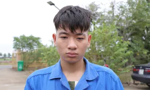 Rủ 2 bạn vào TP HCM chơi để lừa bán sang Campuchia Rủ 2 bạn vào TP HCM chơi để lừa bán sang Campuchia