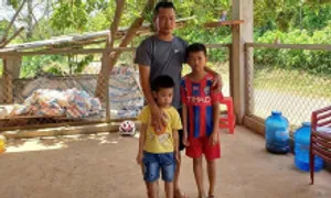 Hai nỗi đau của người bố đơn thân Hai nỗi đau của người bố đơn thân