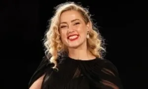 Amber Heard sinh đôi