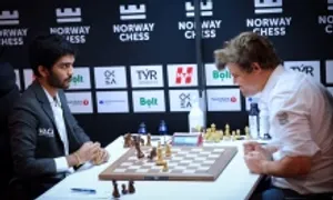 Carlsen: 'Cú đập bàn của tôi tốt cho cờ vua'