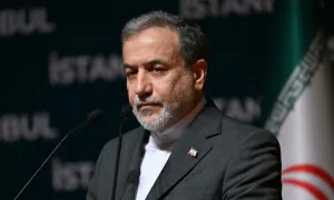 Iran thừa nhận các cơ sở hạt nhân bị Mỹ 'phá hủy nghiêm trọng' Iran thừa nhận các cơ sở hạt nhân bị Mỹ 'phá hủy nghiêm trọng'