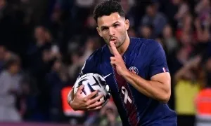 PSG thoát thua sau khi bị dẫn hai bàn ở Ligue I PSG thoát thua sau khi bị dẫn hai bàn ở Ligue I