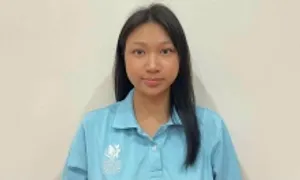 Người mẹ 27 tuổi trở lại học lớp 10